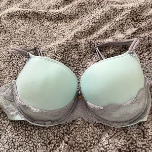 Victoria’s Secret bra